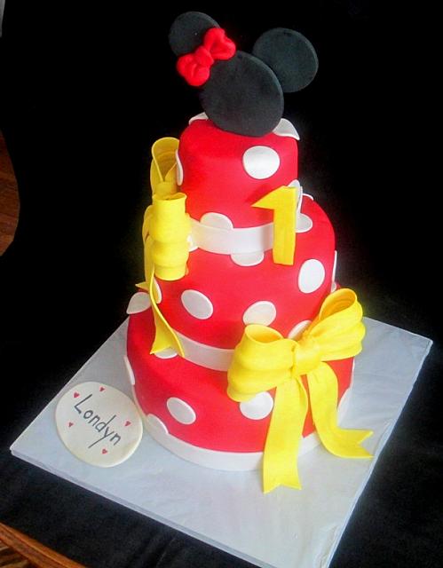 Minnnie Mouse Tiered Cake Yellow Bows View 2