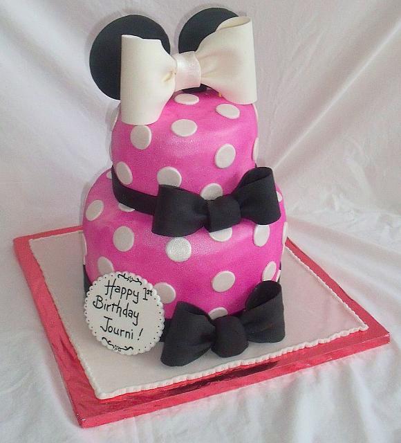 Minnie Mouse Pink Fondant Birthday Cake for Girl view 1