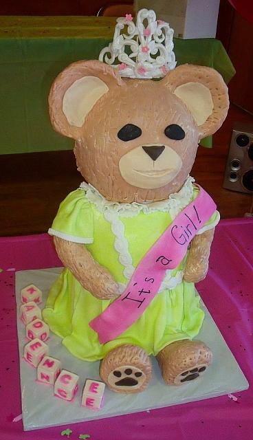 BGiant Carved Teddy Bear Fondant Cake With Tiara view 1