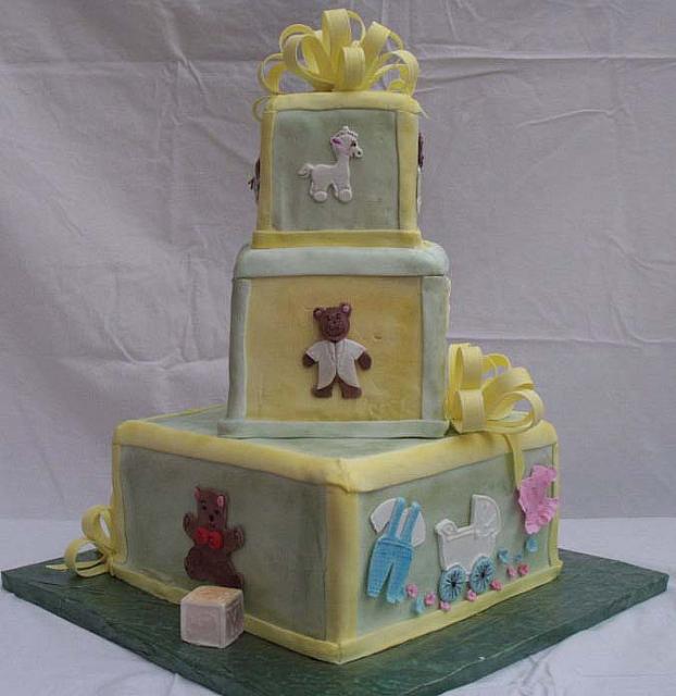 Baby Shower Cake With Edible Animals View 4