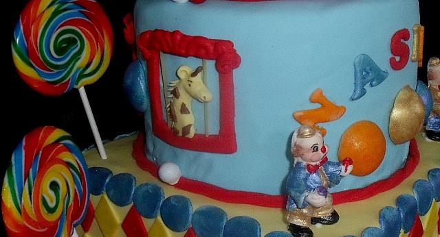 Circus Or Carnival Theme Tiered Cake Lion Giraffe Close Up