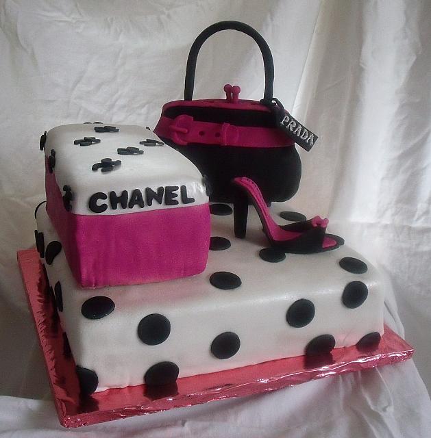 Hot Pink and Black Polka dot Shoebox, Purse, Shoe Cake side angle view