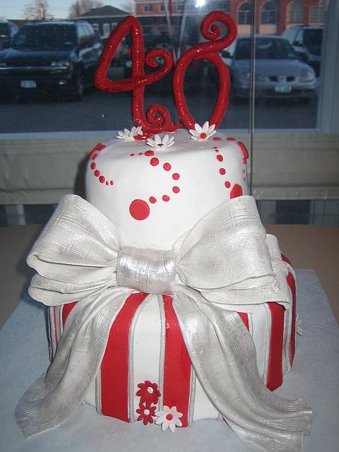 40th Anniversary Whimsical Silver Red Stripes Bow Cake picture from customer