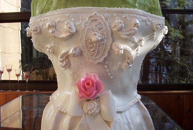 bridal shower cake closeup of back of dress