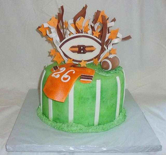 Football Theme Fondant Cake of Cleveland Browns main view