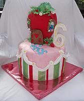 Strawberry Shortcake Theme House Cake View 1