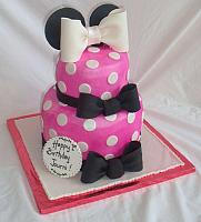 Minnie Mouse Pink Fondant Birthday Cake for Girl view 1