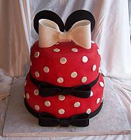 Minnie Mouse Theme Cake