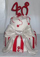 40th Anniversary Whimsical Silver Red Stripes Bow Cake front view