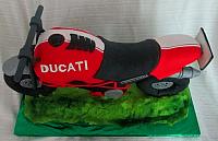 Three Dimensional or 3D Motorcycle Fondant Cake top view
