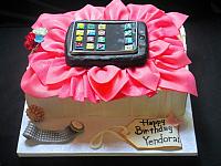 iPhone Present Cake