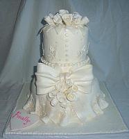 Elegant White Wedding Cake main view